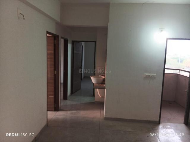 3 BHK Apartment in Vaishno Devi Circle for rent Ahmedabad. The reference number is 20574430