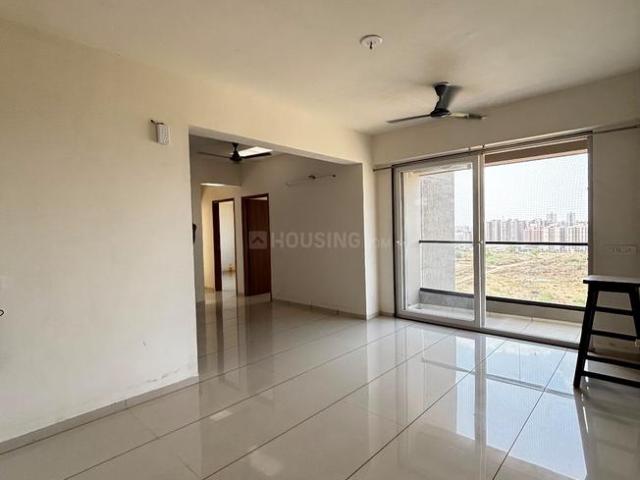 3 BHK Apartment in Vaishno Devi Circle for rent Ahmedabad. The reference number is 20603645