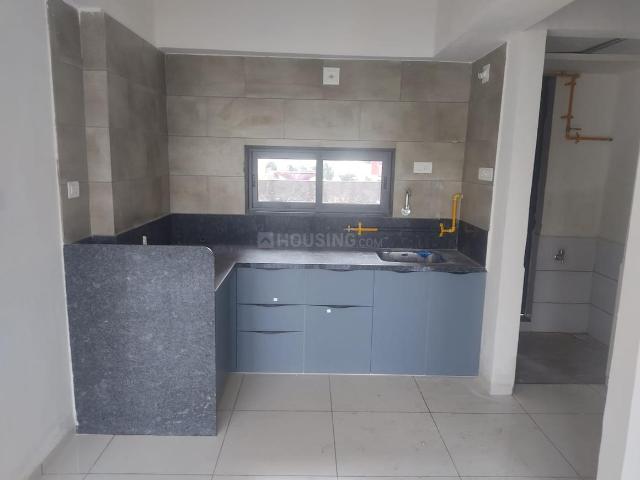3 BHK Apartment in Vaishno Devi Circle for rent Ahmedabad. The reference number is 20612105