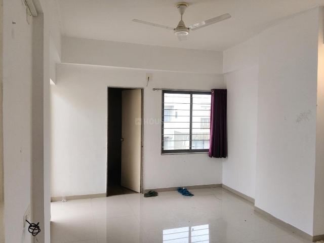 3 BHK Apartment in Vaishno Devi Circle for rent Ahmedabad. The reference number is 20618559