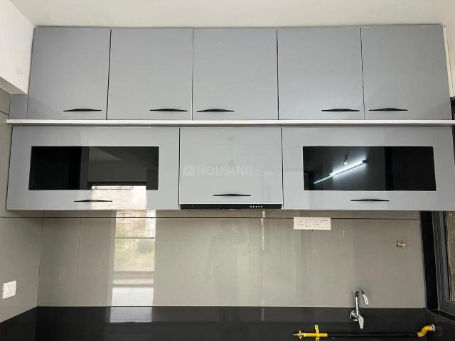 3 BHK Apartment in Vaishno Devi Circle for rent Ahmedabad. The reference number is 20671288