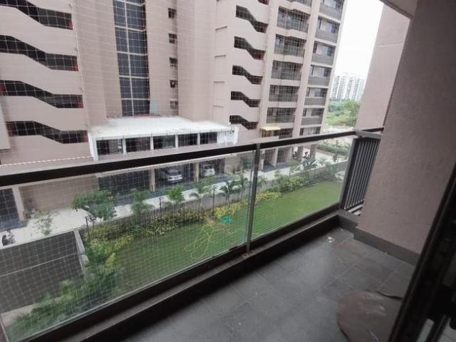 3 BHK Apartment in Vaishno Devi Circle for rent Ahmedabad. The reference number is 20776875