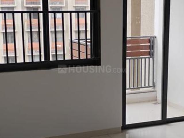 3 BHK Apartment in Vaishno Devi Circle for rent Ahmedabad. The reference number is 20790847