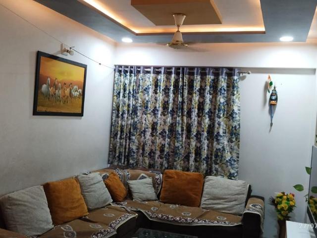 3 BHK Apartment in Vaishno Devi Circle for rent Ahmedabad. The reference number is 20025971