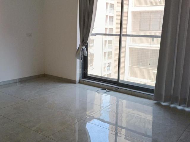 3 BHK Apartment in Vaishno Devi Circle for rent Ahmedabad. The reference number is 20055094