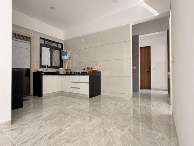3 BHK Apartment in Vaishno Devi Circle for rent Ahmedabad. The reference number is 20089917