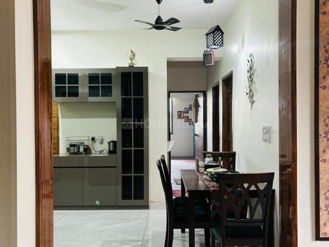 3 BHK Apartment in Vaishno Devi Circle for rent Ahmedabad. The reference number is 20090075