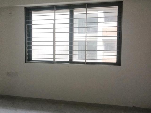 3 BHK Apartment in Vaishno Devi Circle for rent Ahmedabad. The reference number is 20145012
