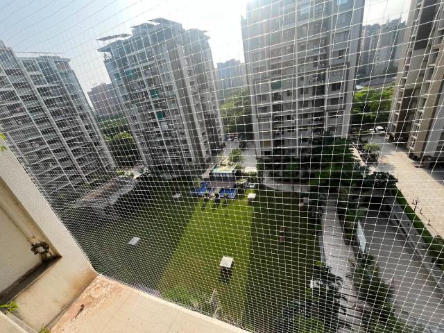3 BHK Apartment in Vaishno Devi Circle for rent Ahmedabad. The reference number is 21013631