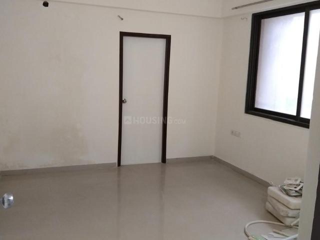 3 BHK Apartment in Vaishno Devi Circle for rent Ahmedabad. The reference number is 21030512