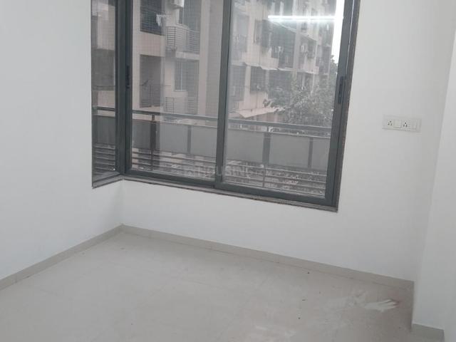 3 BHK Apartment in Vaishno Devi Circle for rent Ahmedabad. The reference number is 21107308