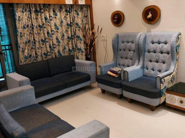 3 BHK Apartment in Vaishno Devi Circle for rent Ahmedabad. The reference number is 21120743