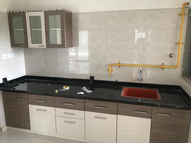3 BHK Apartment in Vaishno Devi Circle for rent Ahmedabad. The reference number is 21128487