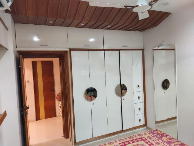 3 BHK Apartment in Vaishno Devi Circle for rent Ahmedabad. The reference number is 21137675