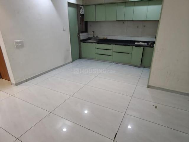 3 BHK Apartment in Vaishno Devi Circle for rent Ahmedabad. The reference number is 21145816