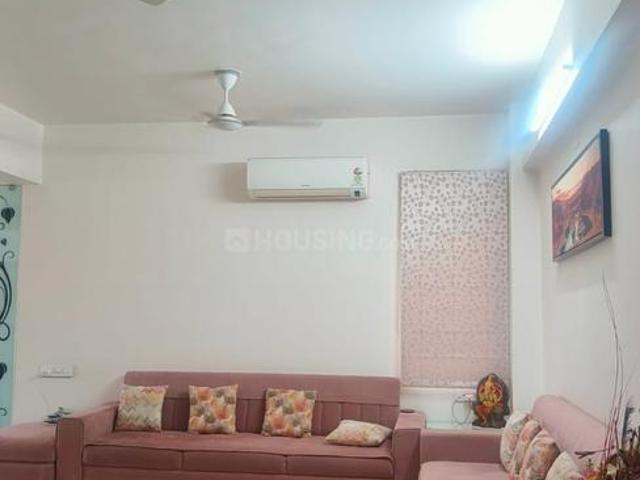 3 BHK Apartment in Vaishno Devi Circle for rent Ahmedabad. The reference number is 21252384
