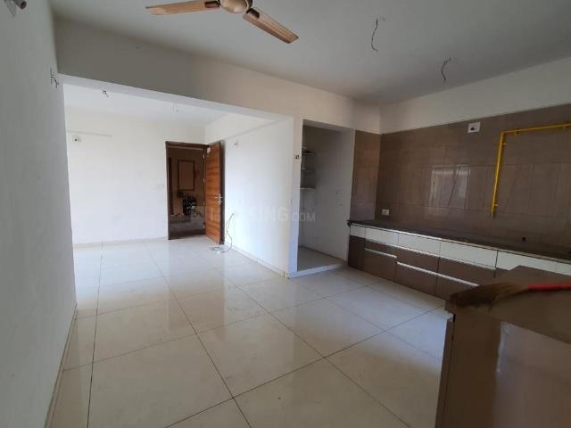 3 BHK Apartment in Vaishno Devi Circle for resale Ahmedabad. The reference number is 10009233