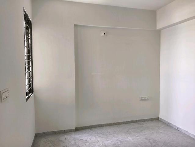 3 BHK Apartment in Vaishno Devi Circle for resale Ahmedabad. The reference number is 18723958