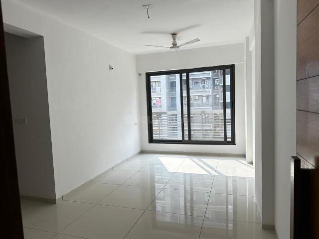 3 BHK Apartment in Vaishno Devi Circle for resale Ahmedabad. The reference number is 20063821