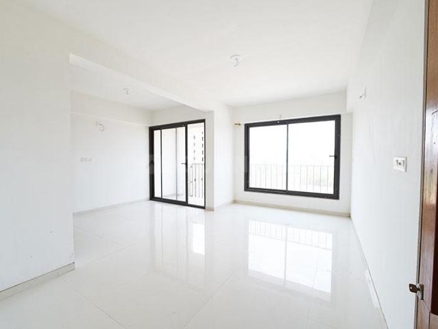 3 BHK Apartment in Vaishno Devi Circle for resale Ahmedabad. The reference number is 21166560