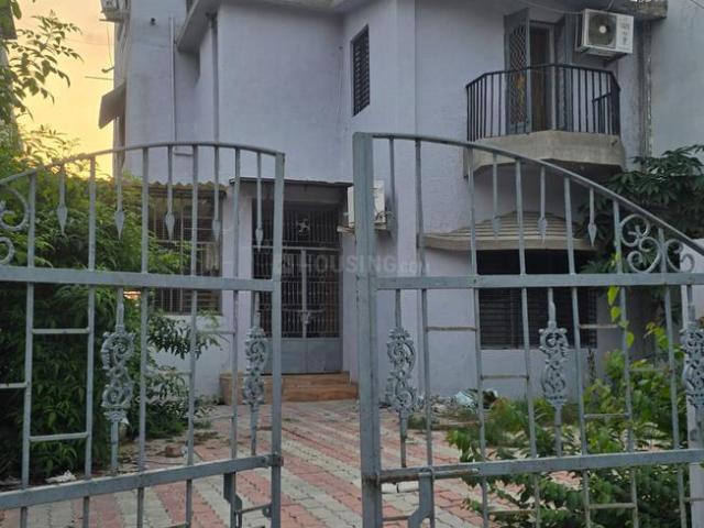 3 BHK Apartment in Vaishno Devi Circle for resale Ahmedabad. The reference number is 21111955