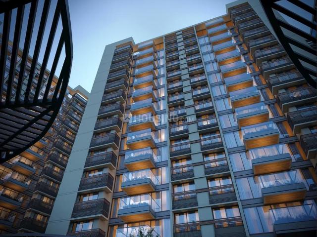 3 BHK Apartment in Vaishno Devi Circle for resale Ahmedabad. The reference number is 21222770