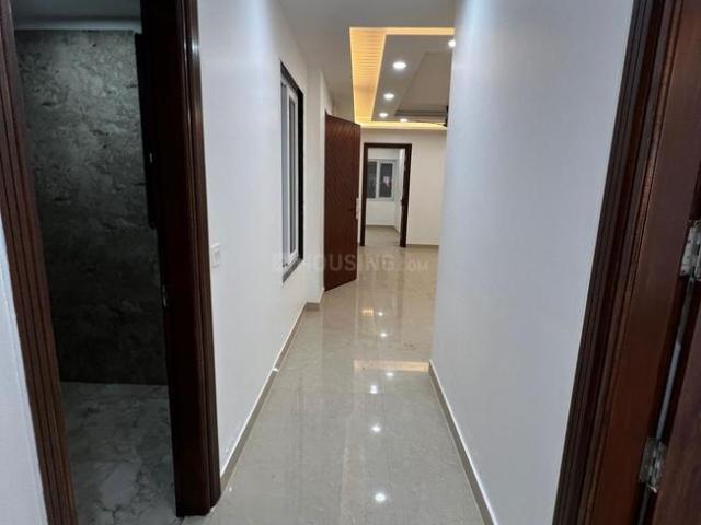 3 BHK Apartment in Vasant Kunj for rent New Delhi. The reference number is 17533378