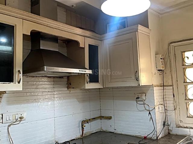 3 BHK Apartment in Vasant Kunj for rent New Delhi. The reference number is 18574478