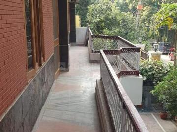 B8 Vasant Kunj, Anuvrat Marg - Balcony