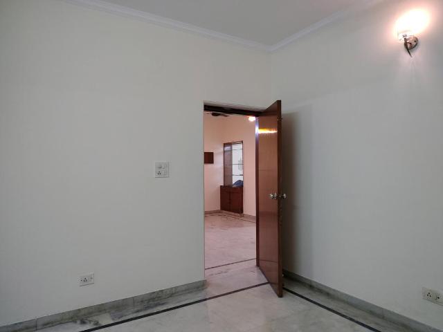 3 BHK Apartment in Vasant Kunj for rent New Delhi. The reference number is 20183121