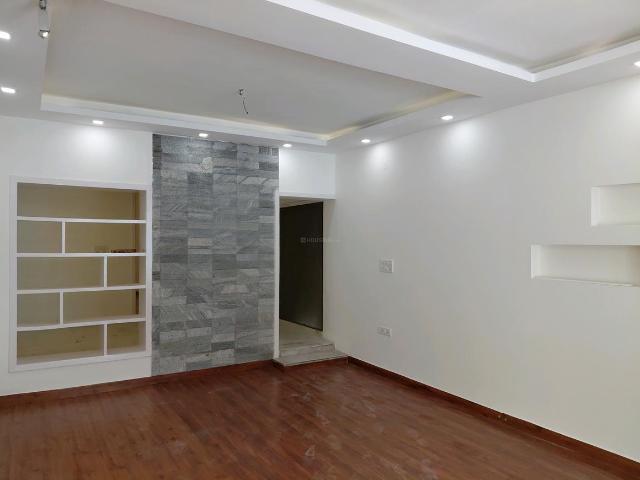 3 BHK Apartment in Vasant Kunj for rent New Delhi. The reference number is 20701063