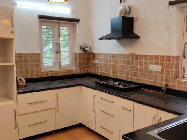 3 BHK Apartment in Vasant Kunj for rent New Delhi. The reference number is 21046318
