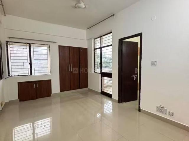 3 BHK Apartment in Vasant Kunj for rent New Delhi. The reference number is 21161073