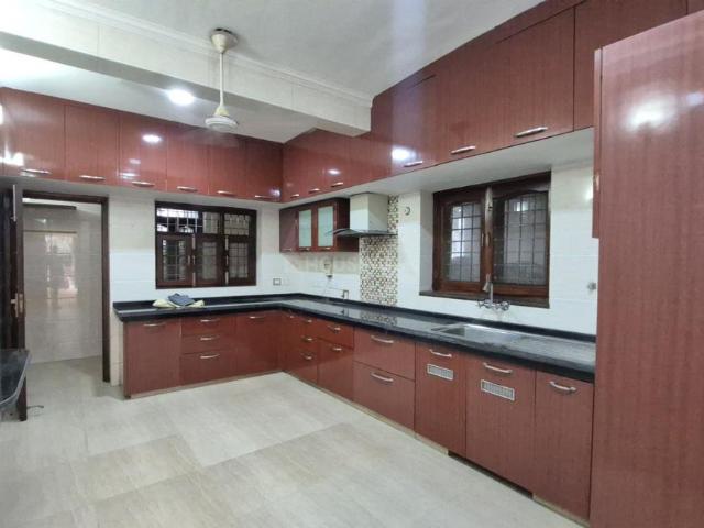 3 BHK Apartment in Vasant Kunj for rent New Delhi. The reference number is 21285724