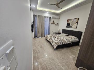 3 BHK Apartment in Vasant Kunj for resale New Delhi. The reference number is 19863230