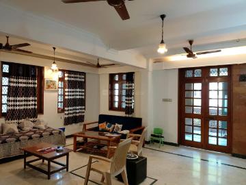 B8 Vasant Kunj, Anuvrat Marg - Balcony
