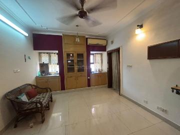 3 BHK Apartment in Vasant Kunj for resale New Delhi. The reference number is 20517916