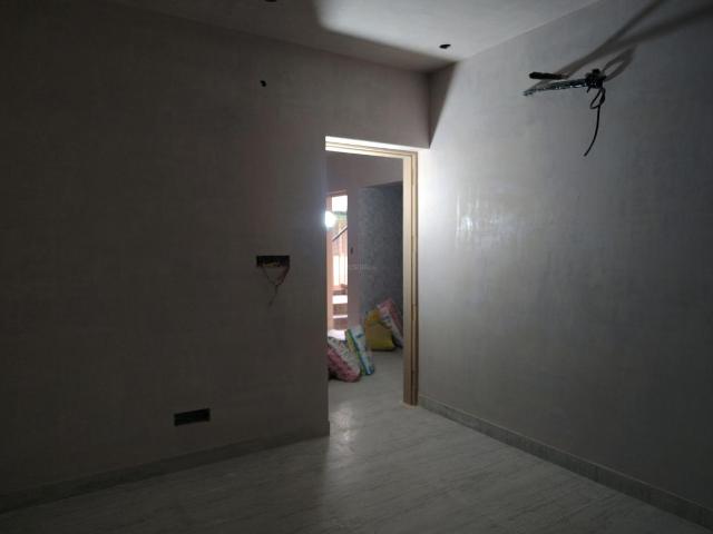 3 BHK Apartment in Vasant Kunj for resale New Delhi. The reference number is 20918302
