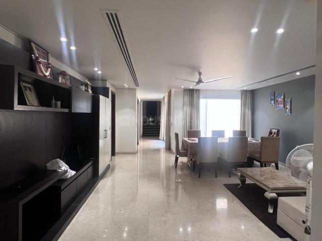 3 BHK Apartment in Vasant Kunj for resale New Delhi. The reference number is 21141199