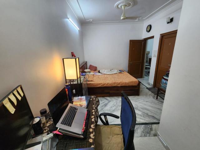 3 BHK Apartment in Vasant Kunj for resale New Delhi. The reference number is 21154611