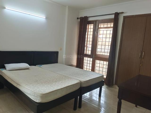3 BHK Apartment in Vasant Kunj for resale New Delhi. The reference number is 19472382