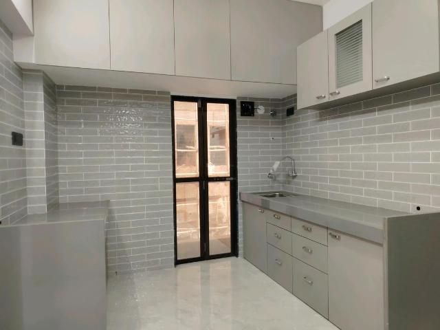 3 BHK Apartment in Vasai West for resale Vasai. The reference number is 18372841