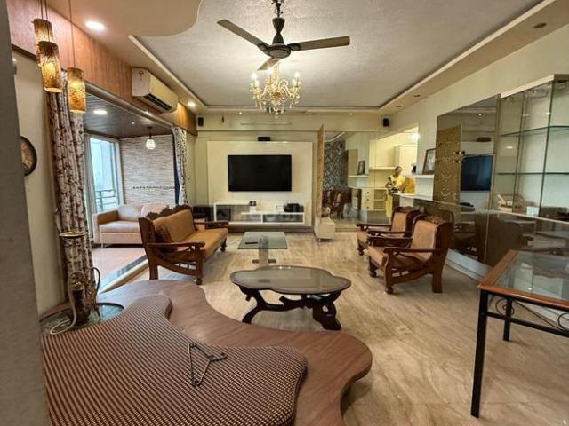 3 BHK Apartment in Vashi for rent Navi Mumbai. The reference number is 20652480