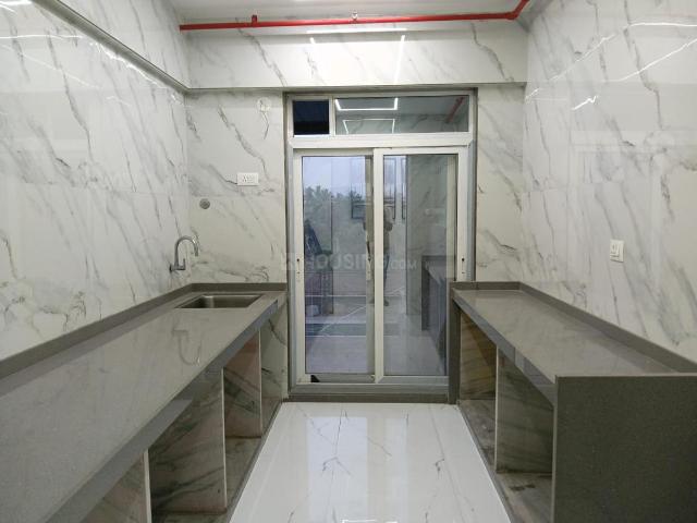 3 BHK Apartment in Vashi for resale Navi Mumbai. The reference number is 21220547