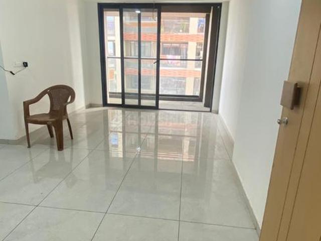 3 BHK Apartment in Vasna for rent Ahmedabad. The reference number is 20175877