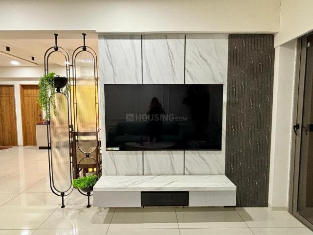 3 BHK Apartment in Vastrapur for rent Ahmedabad. The reference number is 19600185