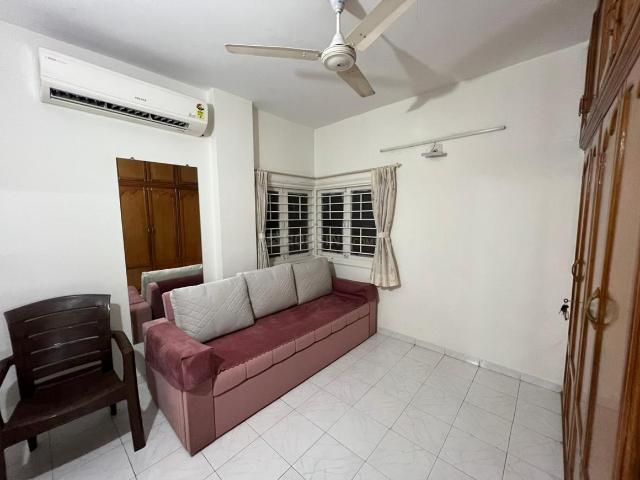 3 BHK Apartment in Vastrapur for rent Ahmedabad. The reference number is 20070283