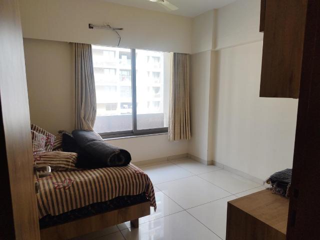 3 BHK Apartment in Vastrapur for rent Ahmedabad. The reference number is 20703213