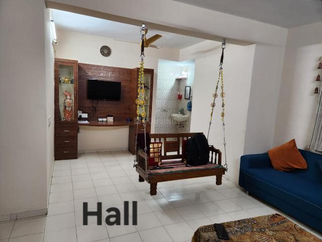 3 BHK Apartment in Vastrapur for resale Ahmedabad. The reference number is 20069694