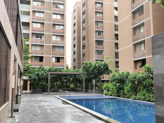 3 BHK Apartment in Vastrapur for resale Ahmedabad. The reference number is 20614252